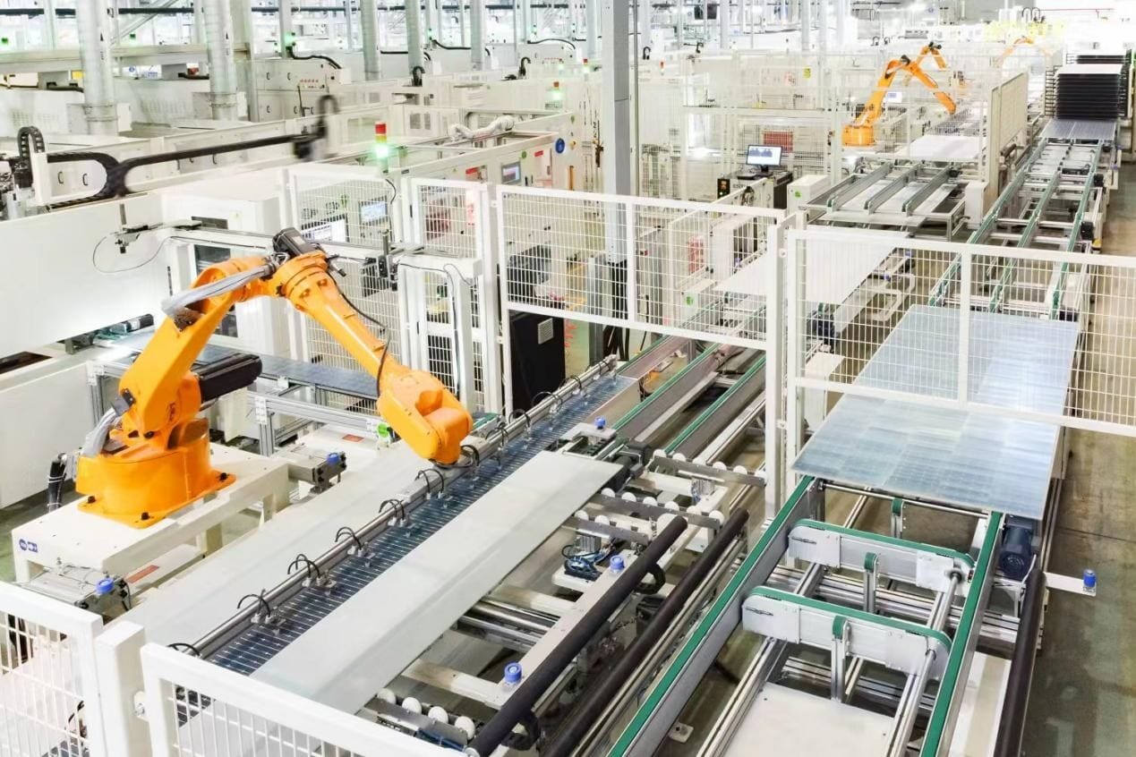 TCL Zhonghuan Unveils 25.2% BC Module from Tianjin Plant
